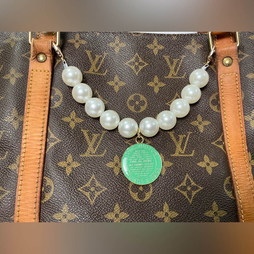 Pearl Top Handle Extender Bag Charm Chain Louis Vuitton Lt Green Trunks & Bags